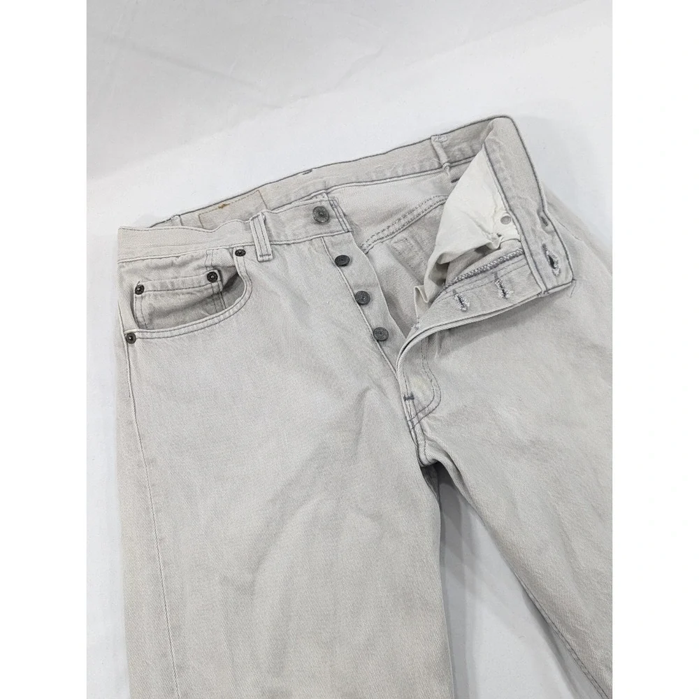 Vintage Levis 501 Jeans Mid 80s Light Wash Silver Denim Workwear 30x32